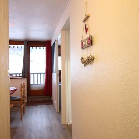 Apartment F2 Bis 5 Pers. Au Avec Parking, Proche Des Pistes - Fr-1-415-174